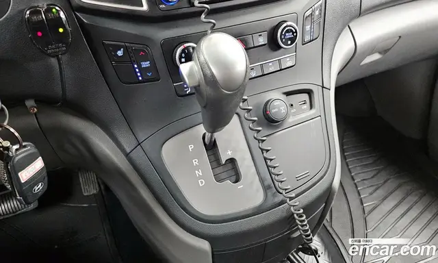 Hyundai Starex 2018 2.5 автомат (гидро), миниатюра 9