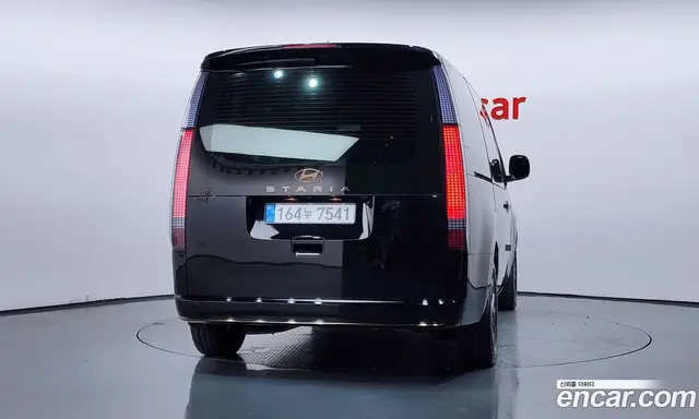 Hyundai Staria 2025 2.2 автомат (гидро), миниатюра 3
