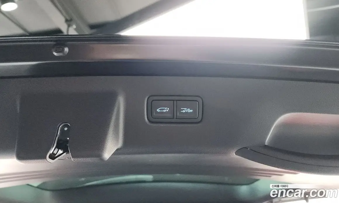 Hyundai Staria 2025 2.2 автомат (гидро), фото 22