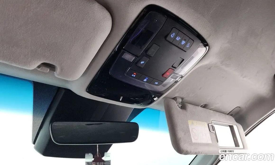 Hyundai Staria 2025 2.2 автомат (гидро), фото 25