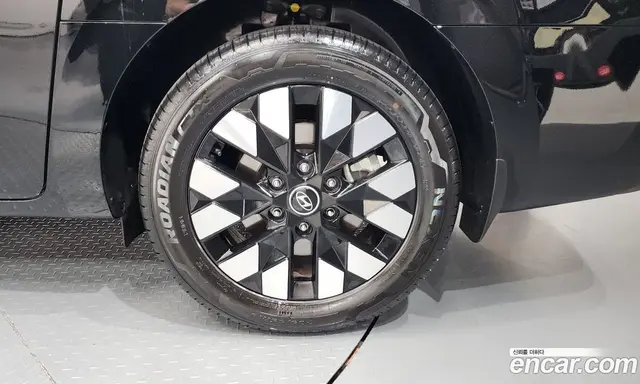 Hyundai Staria 2025 2.2 автомат (гидро), миниатюра 6