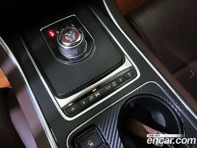 Jaguar XE 2016 2.0 автомат (гидро), миниатюра 12