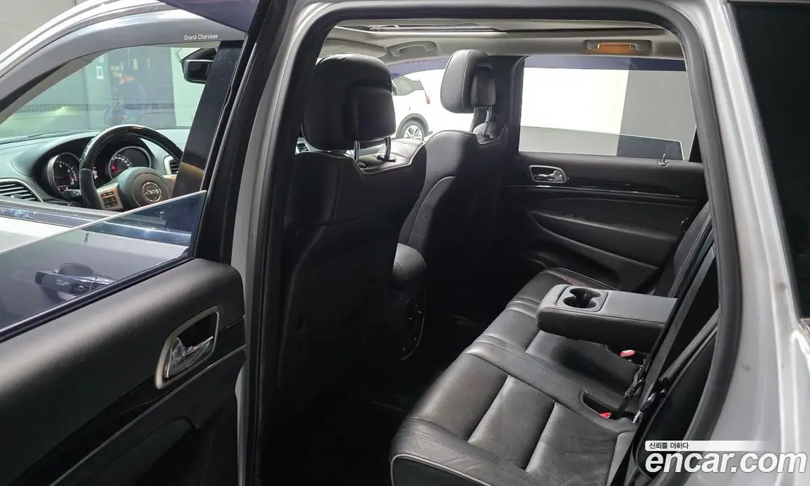 Jeep Cherokee 2013 3.0 автомат (гидро), фото 11