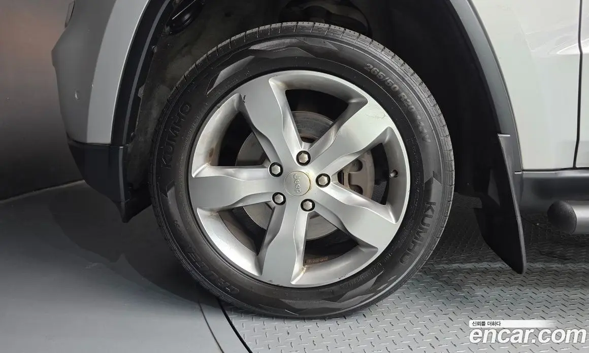 Jeep Cherokee 2013 3.0 автомат (гидро), фото 5