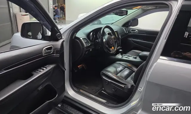 Jeep Cherokee 2013 3.0 автомат (гидро), миниатюра 10