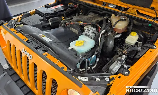 Jeep Wrangler 2013 2.8 автомат (гидро), миниатюра 6