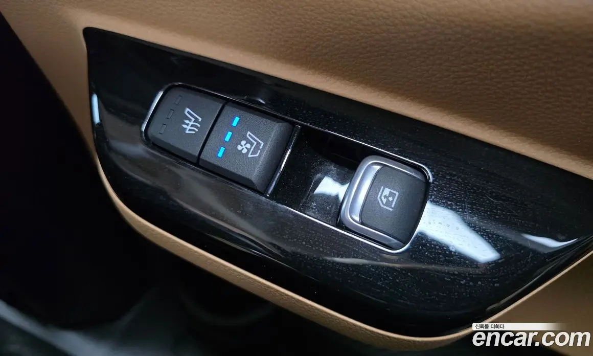 Kia Carnival 2020 2.2 автомат (гидро), фото 18