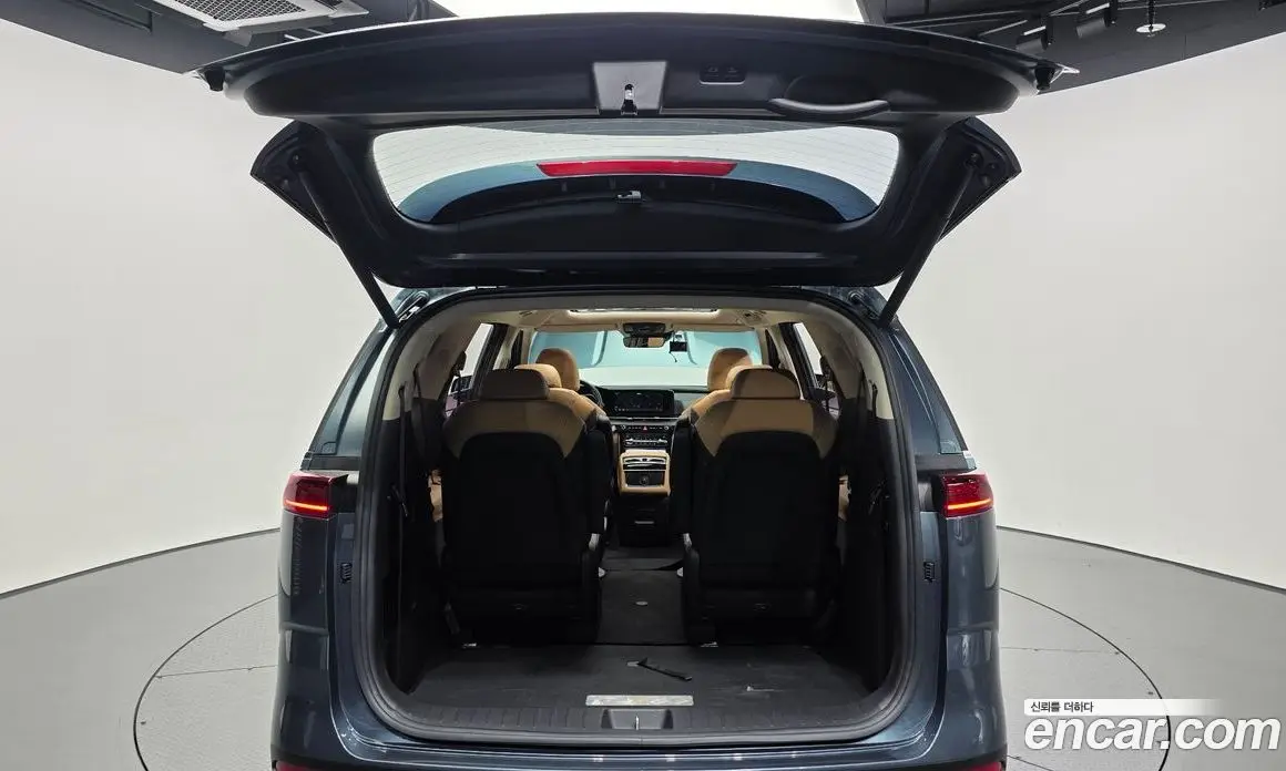 Kia Carnival 2020 2.2 автомат (гидро), фото 20
