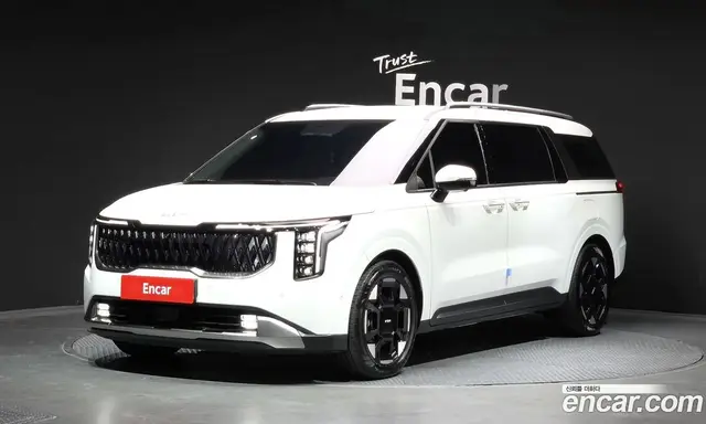 Kia Carnival, 2023, 28 578 км