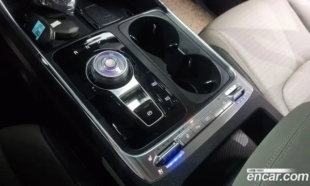 Kia Carnival 2023 3.5 автомат (гидро), миниатюра 9