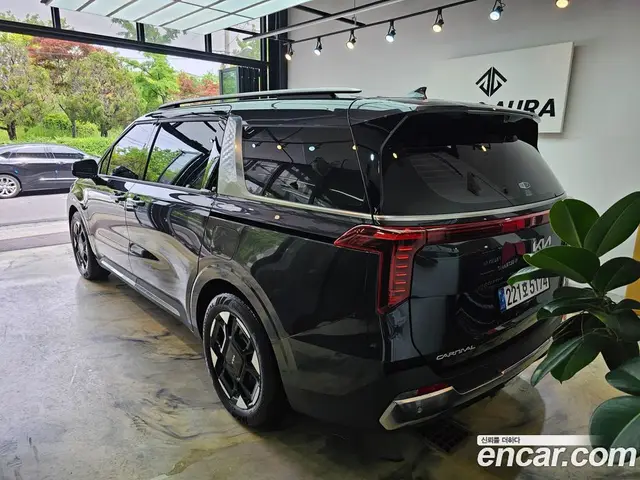 Kia Carnival 2023 2.2 автомат (гидро), миниатюра 2