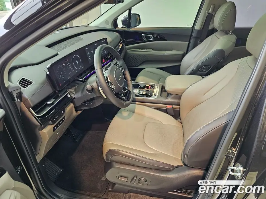 Kia Carnival 2023 2.2 автомат (гидро), фото 17