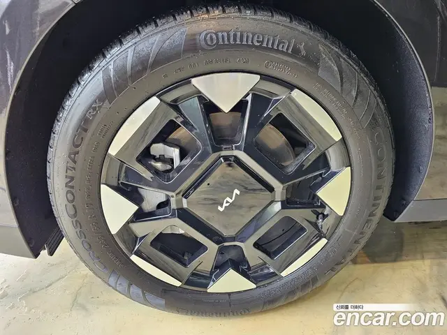 Kia Carnival 2023 2.2 автомат (гидро), миниатюра 5