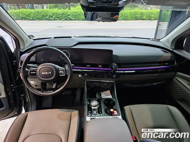 Kia Carnival 2023 2.2 автомат (гидро), миниатюра 7