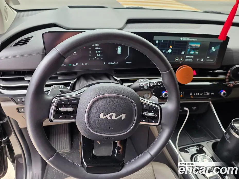 Kia Carnival 2023 2.2 автомат (гидро), фото 9