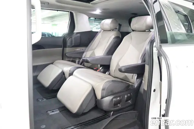 Kia Carnival 2024 1.6 автомат (гидро), миниатюра 8