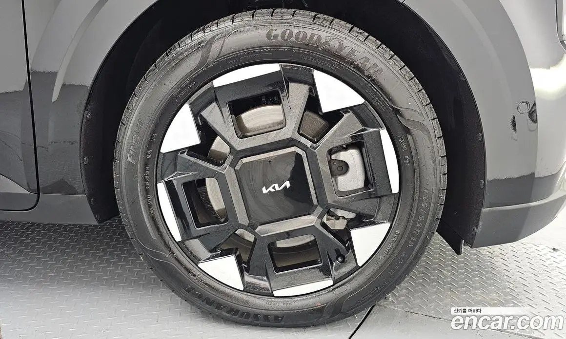 Kia Carnival 2025 2.2 автомат (гидро), фото 7