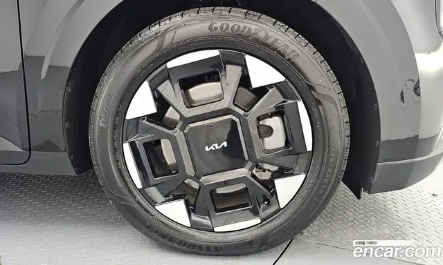 Kia Carnival 2025 2.2 автомат (гидро), миниатюра 7