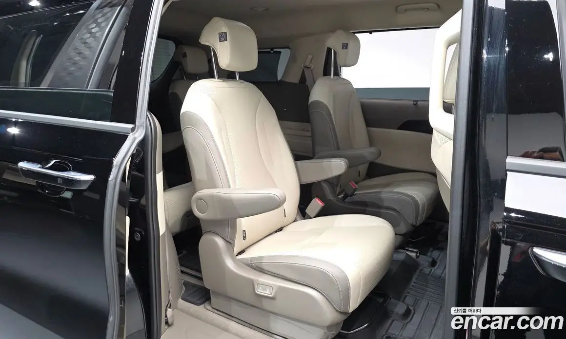 Kia Carnival 2025 3.5 автомат (гидро), фото 16
