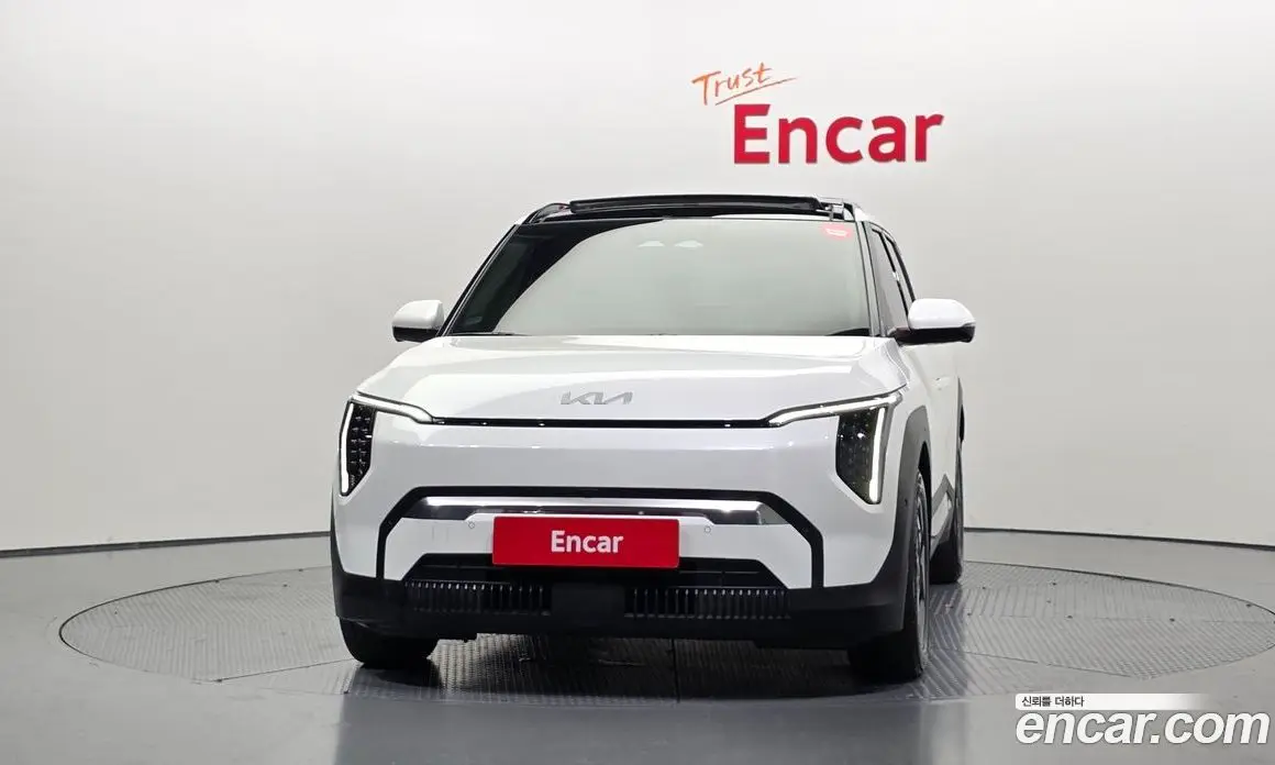 Kia EV3 2024 0.2 автомат (гидро), фото 3