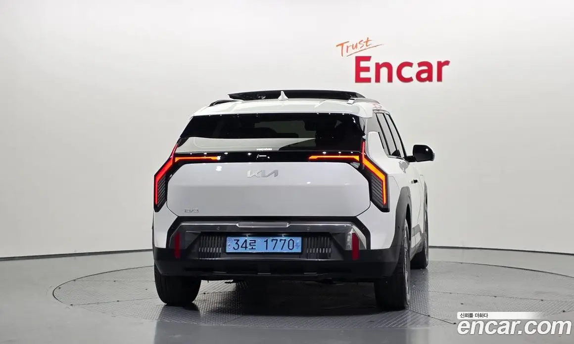 Kia EV3 2024 0.2 автомат (гидро), фото 4