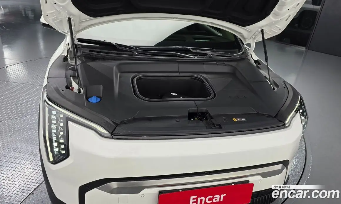 Kia EV3 2024 0.2 автомат (гидро), фото 6