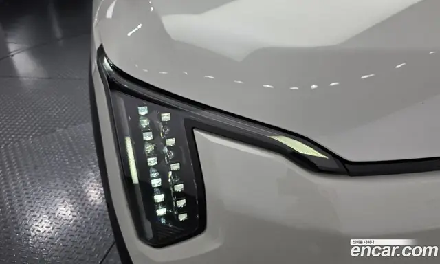 Kia EV3 2024 0.2 автомат (гидро), миниатюра 8