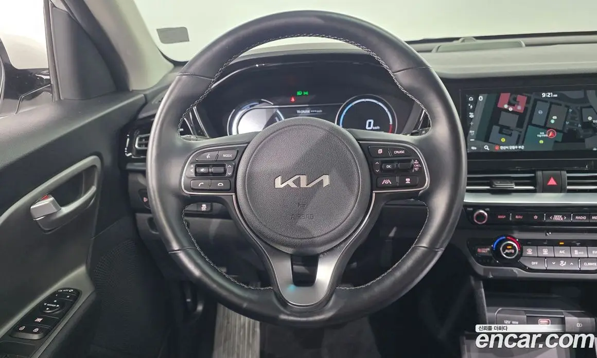 Kia Niro 2023 0.2 автомат (гидро), фото 20