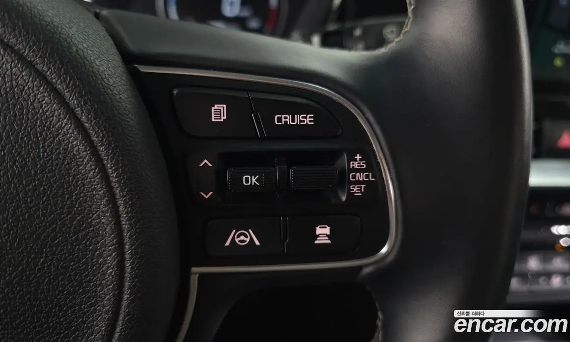 Kia Niro 2023 0.2 автомат (гидро), фото 24