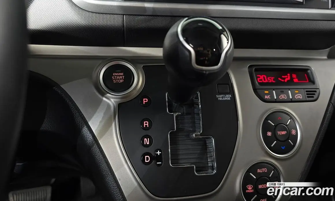 Kia Ray 2019 1.0 автомат (гидро), фото 12
