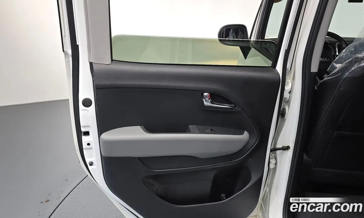 Kia Ray 2019 1.0 автомат (гидро), фото 15