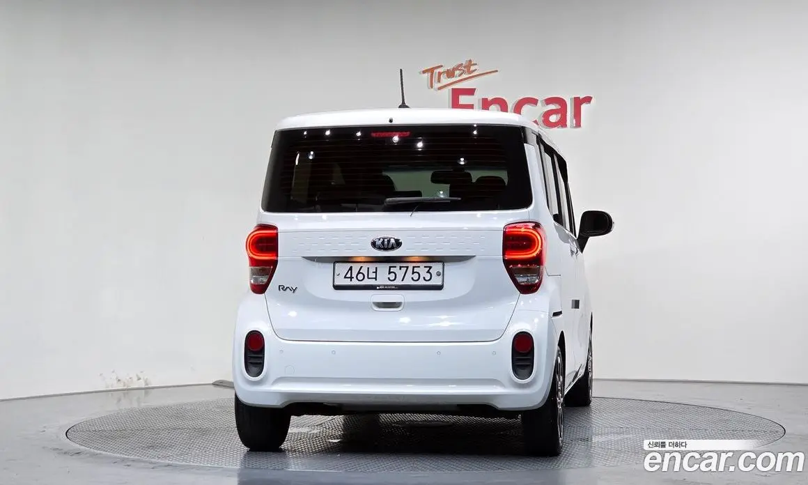 Kia Ray 2019 1.0 автомат (гидро), фото 4