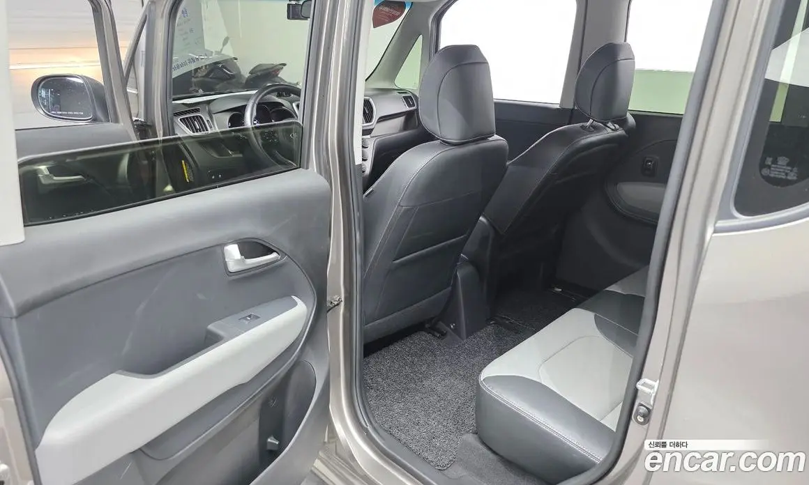 Kia Ray 2019 1.0 автомат (гидро), фото 11