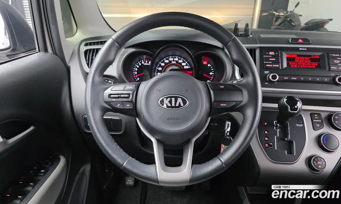 Kia Ray 2019 1.0 автомат (гидро), фото 12