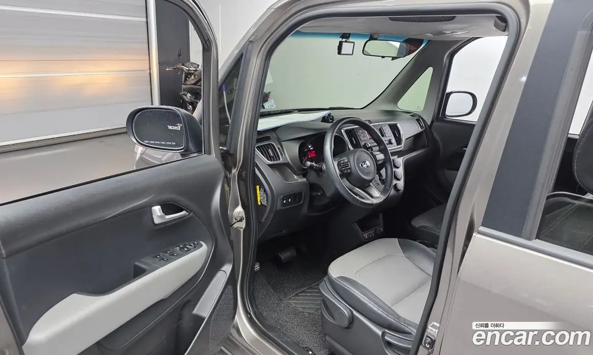 Kia Ray 2019 1.0 автомат (гидро), фото 10