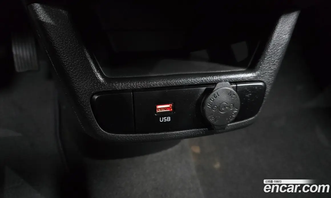 Kia Ray 2022 1.0 автомат (гидро), фото 17