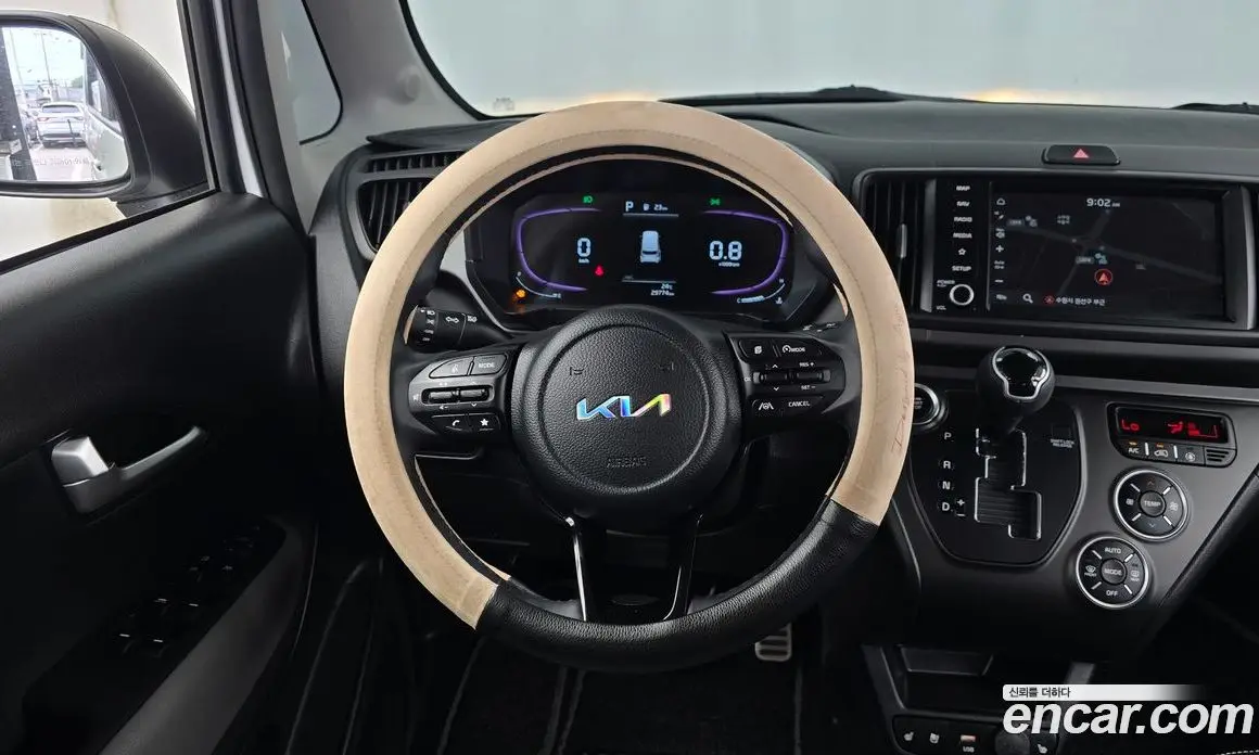 Kia Ray 2023 1.0 автомат (гидро), фото 13