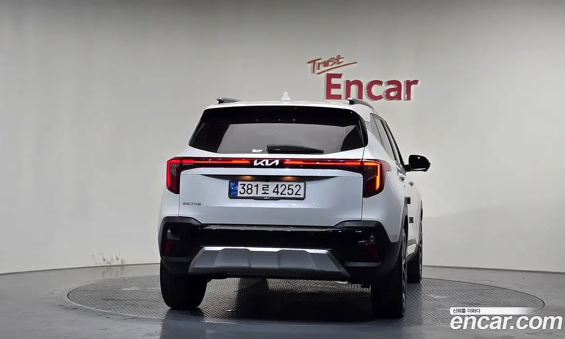 Kia Seltos 2023 1.6 автомат (гидро), фото 4