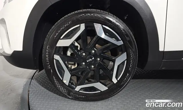 Kia Seltos 2023 1.6 автомат (гидро), миниатюра 5
