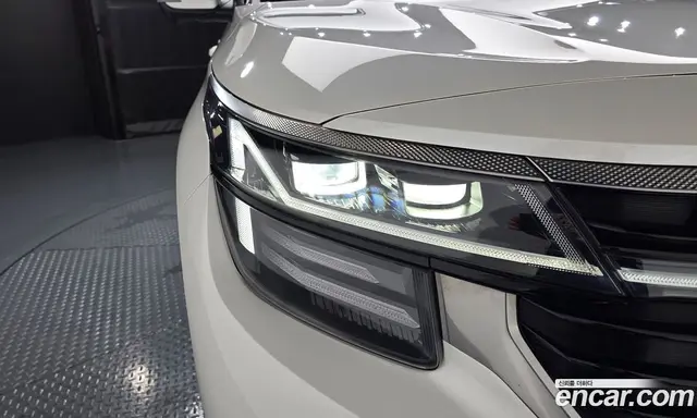 Kia Seltos 2023 1.6 автомат (гидро), миниатюра 8
