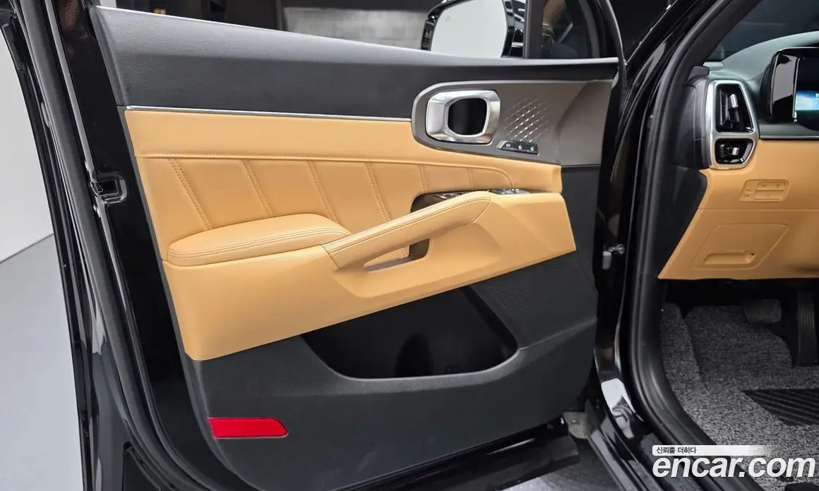 Kia Sorento 2023 2.5 автомат (гидро), фото 14