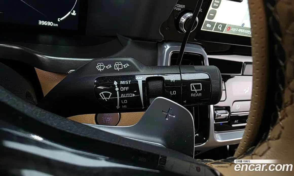 Kia Sorento 2023 2.5 автомат (гидро), фото 35