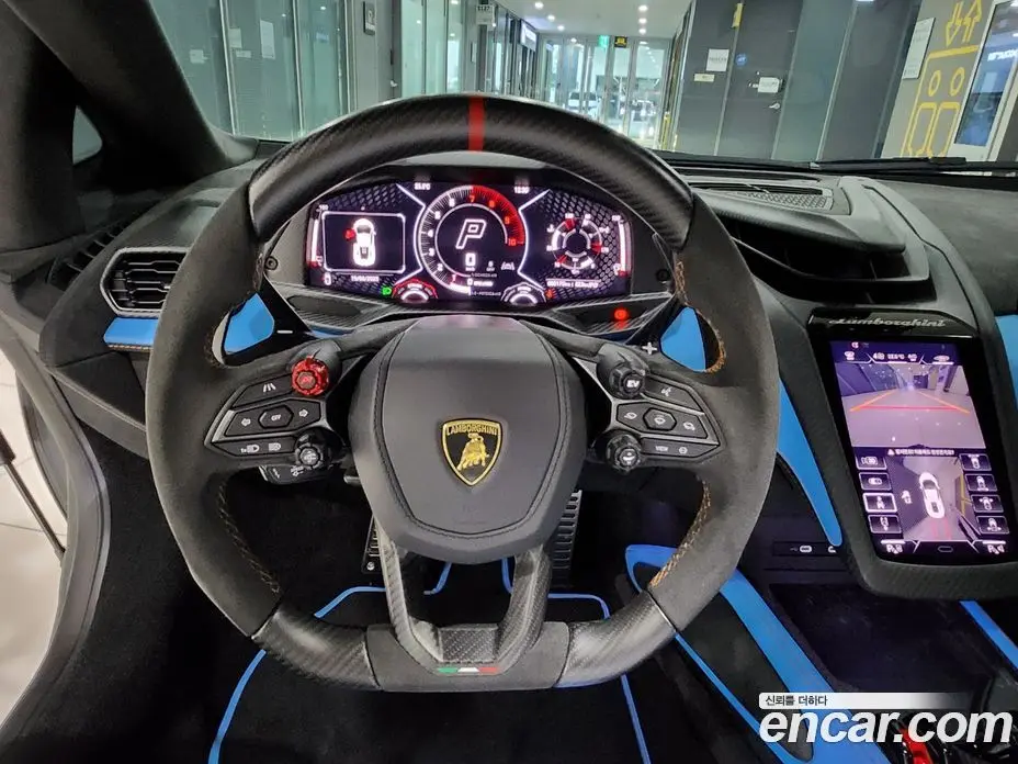 Lamborghini Revuelto 2025 6.5 автомат (гидро), фото 8 Lamborghini Revuelto 2025 6.5 автомат (гидро), фото 8
