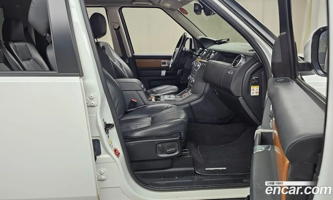 Land Rover Discovery 2014 3.0 автомат (гидро), фото 11