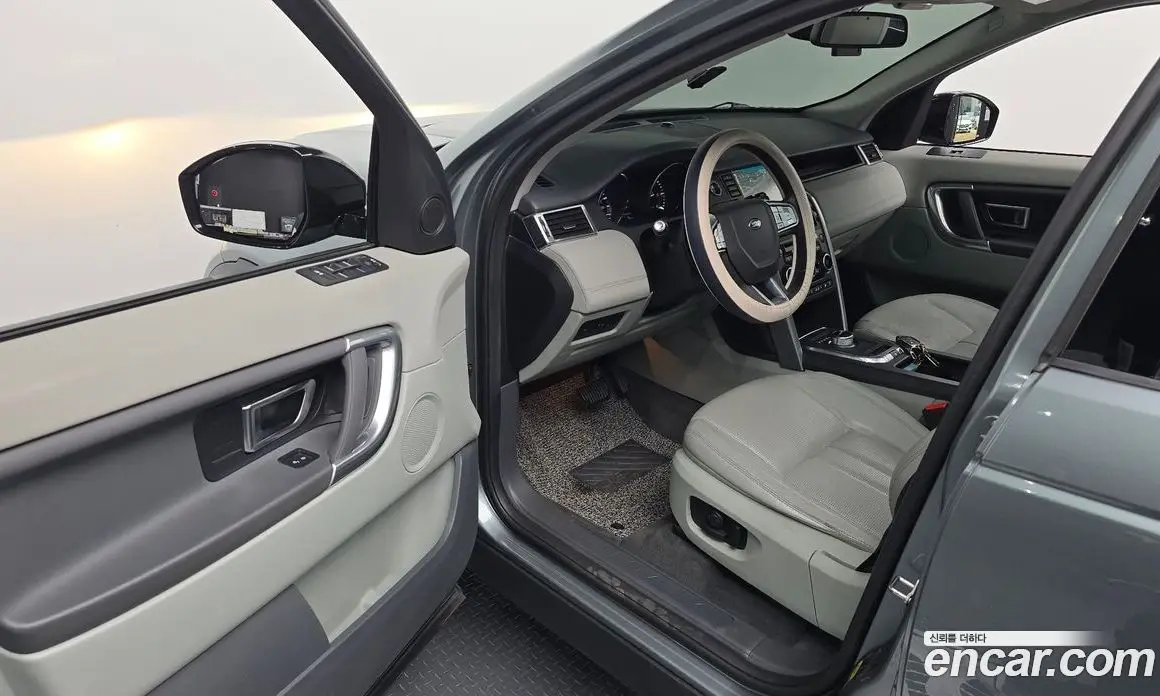 Land Rover Discovery Sport 2016 2.0 автомат (гидро), фото 13