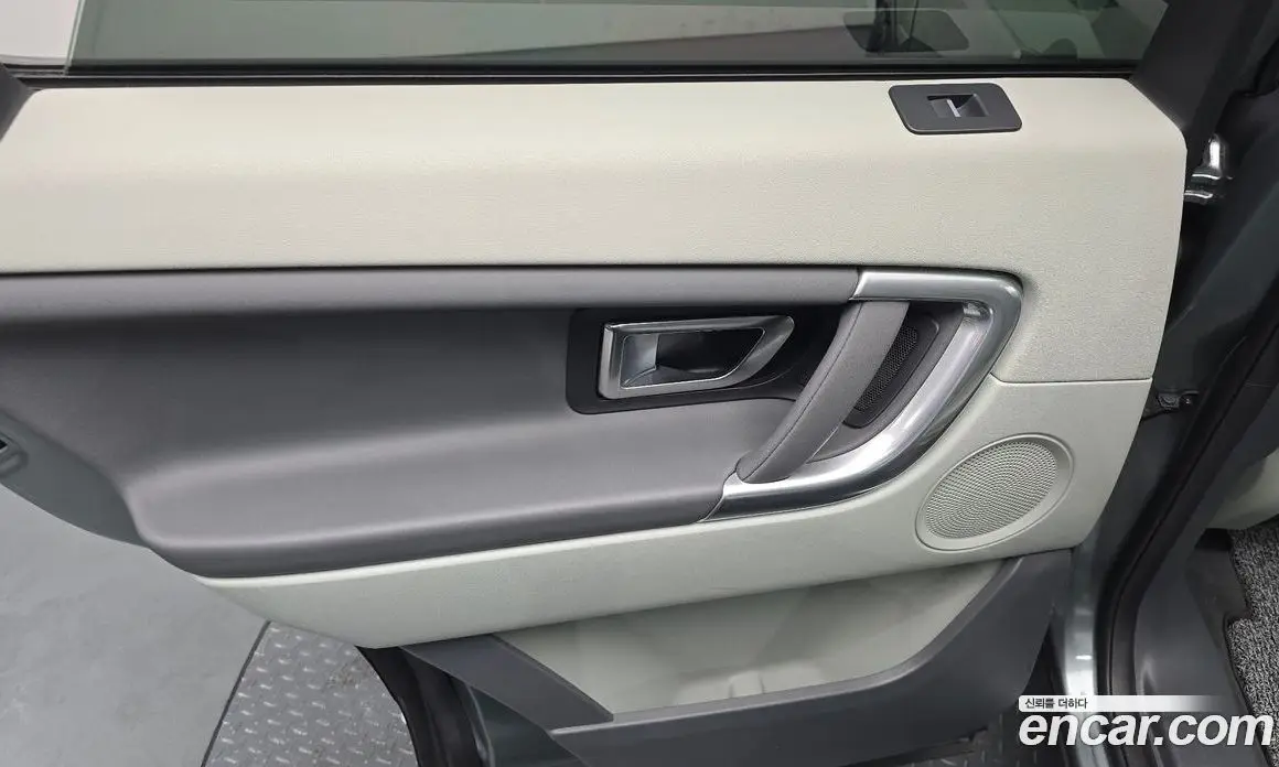 Land Rover Discovery Sport 2016 2.0 автомат (гидро), фото 15