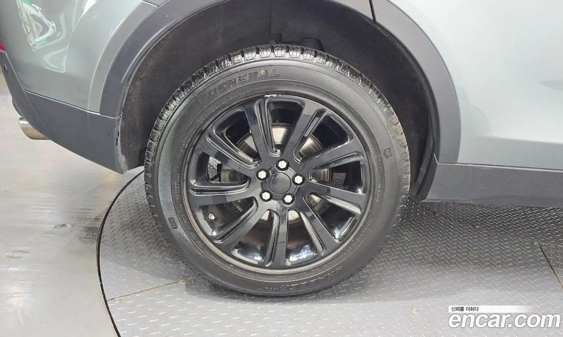 Land Rover Discovery Sport 2016 2.0 автомат (гидро), фото 28