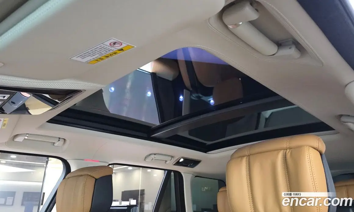 Land Rover Range Rover 2020 4.4 автомат (гидро), фото 24