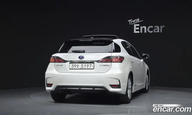 Lexus CT200h 2017 1.8 автомат (гидро), миниатюра 4 Lexus CT200h 2017 1.8 автомат (гидро), миниатюра 4