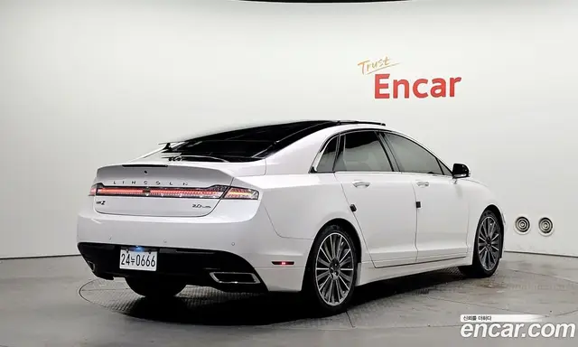 Lincoln MKZ 2016 2.0 автомат (гидро), миниатюра 2